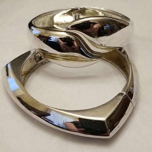 Vintage Jewelry - Set of 2 Vintage Clamper Bangles